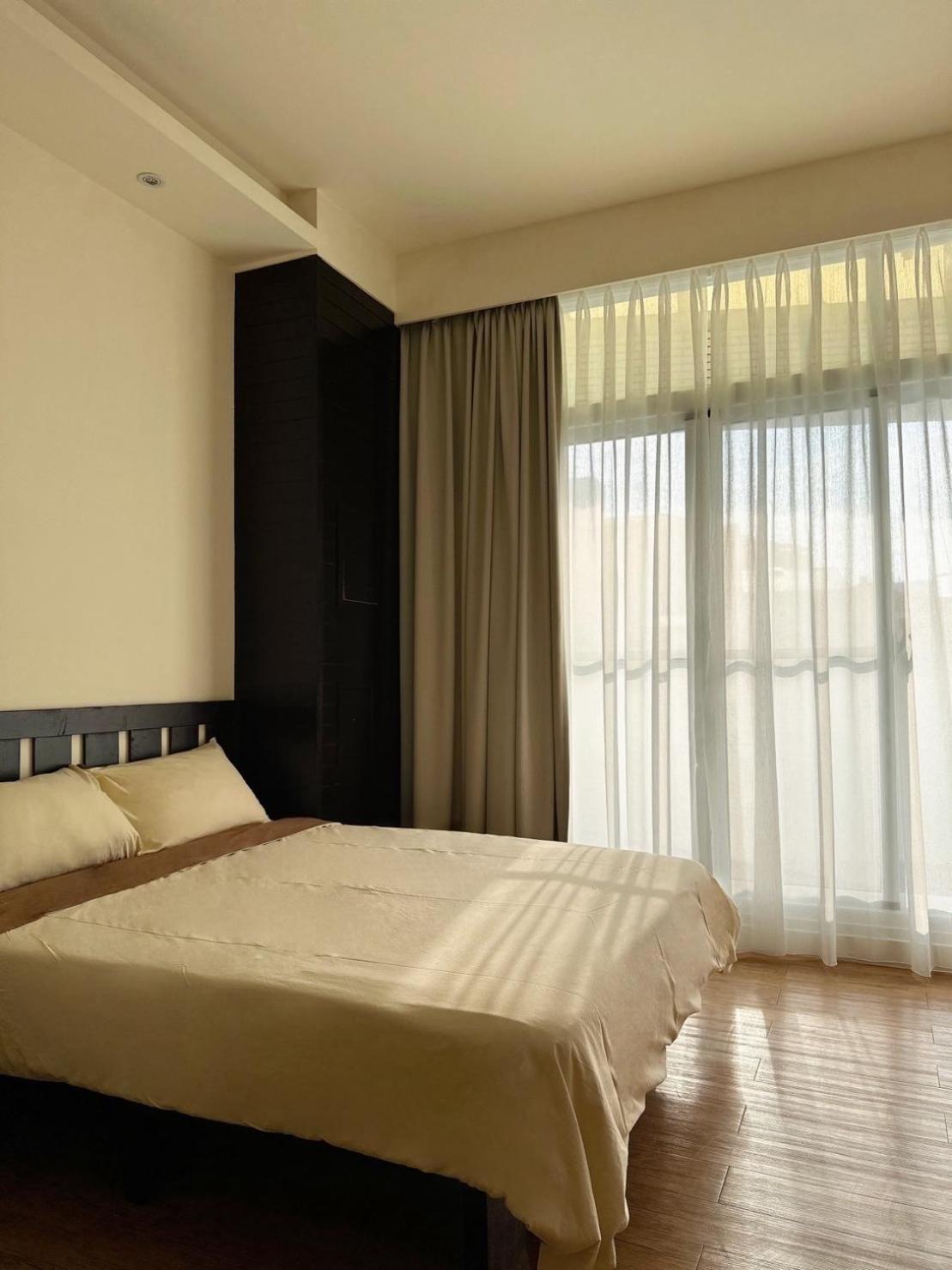 Owl Inn Tainan Bagian luar foto