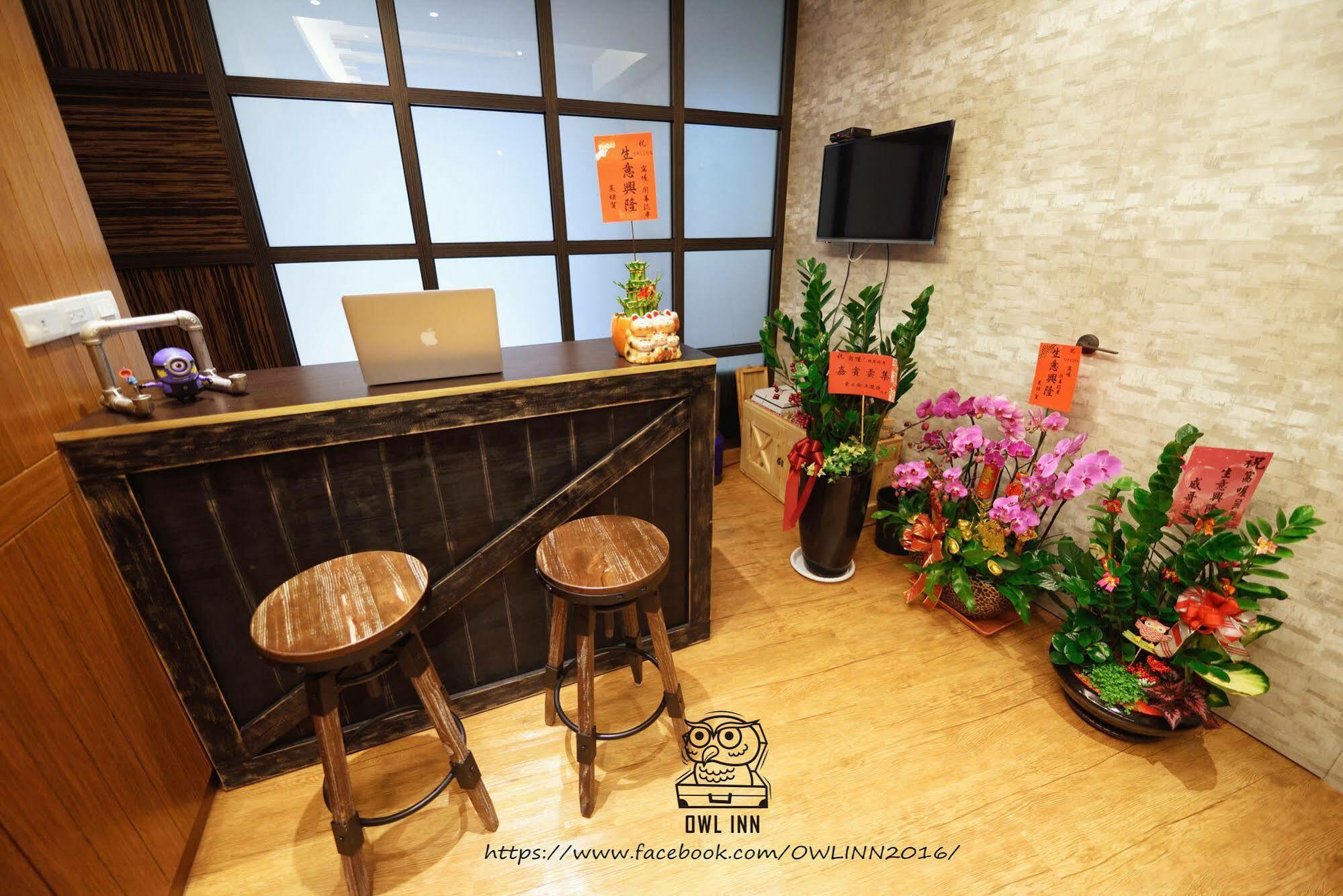 Owl Inn Tainan Bagian luar foto